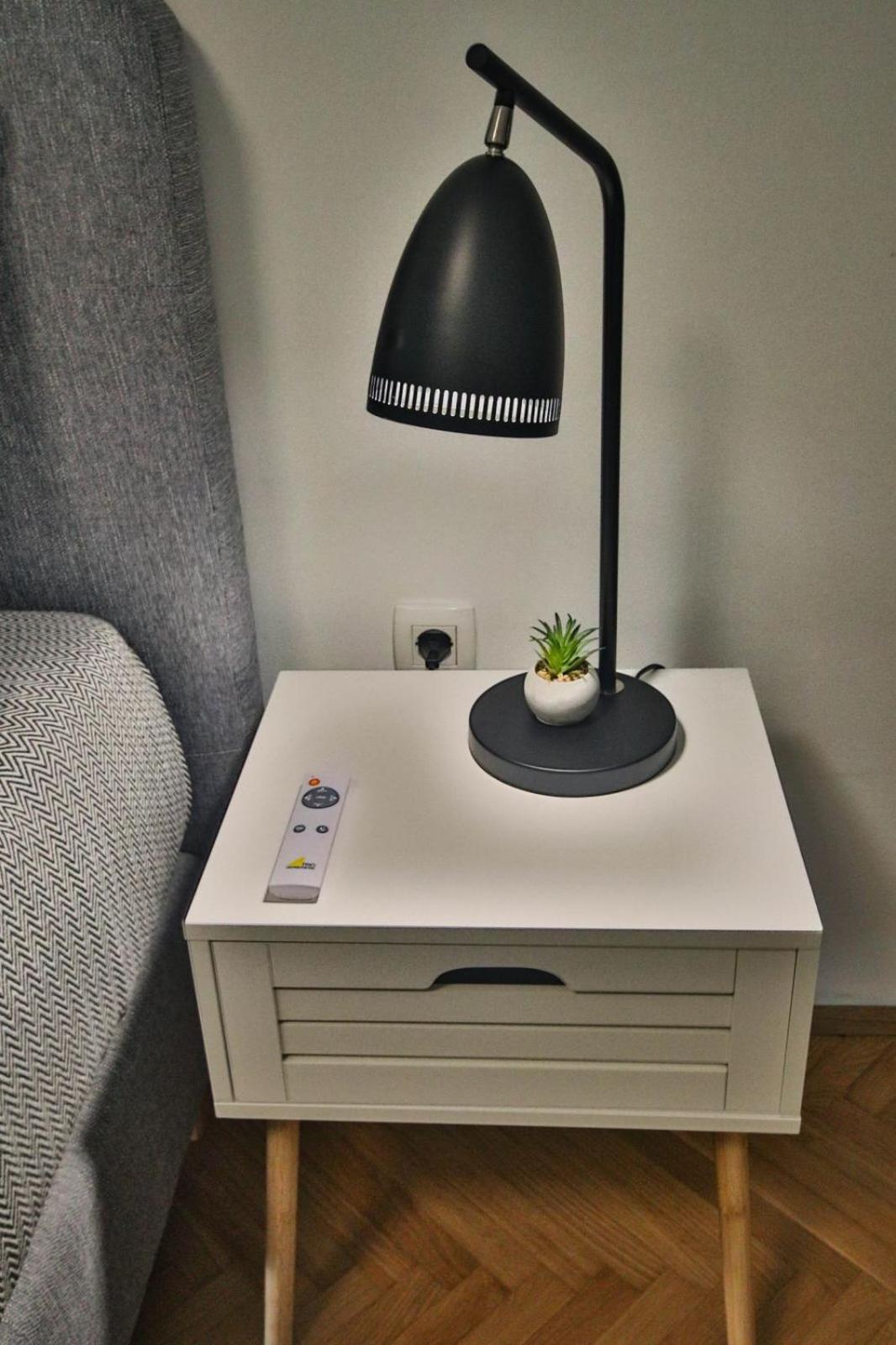 Apartment Marla *
